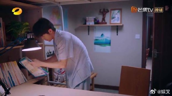 子秋借体检之名向二姨打探亲爸消息 亲爸竟然榜上打款,难怪那么大气