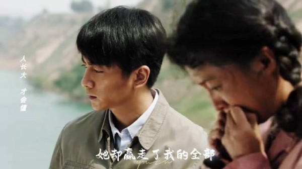 女人别轻易倾尽真心,否则掏心掏肺的付出,往往换来满身伤痕!