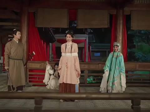 谁能想到兰香如故剧情推进这么快,郑蔓宜杜翠雀矛盾交织,目标全都对准了兰香
