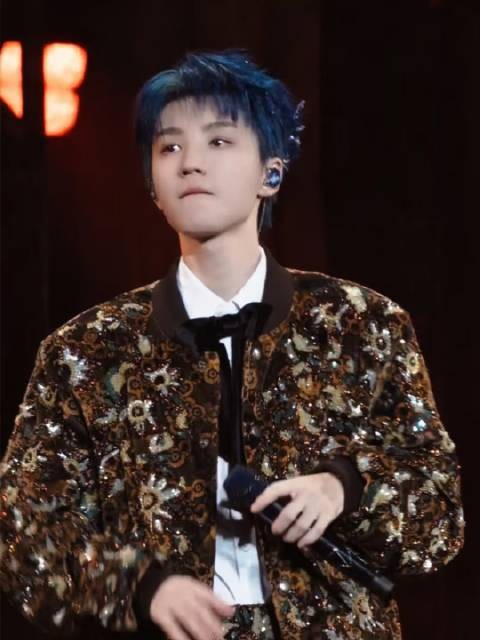 王俊凯透露,这首全新作品出自周杰伦之手