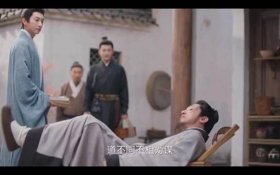 苏可兰饰演许兰香师父，神态台词恰到好处