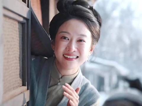 兰香从赵星棠手中救下蕺儿,拿回卖身契