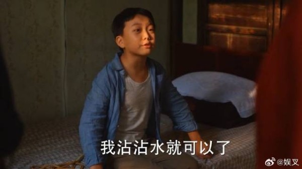 筱婷没盯着自己洗手 栋哲发现她吃独食，气得边哭边嚷嚷