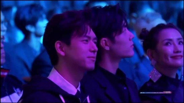 尖叫夜盛典盼肖战李现同框,檀健次等明星登场