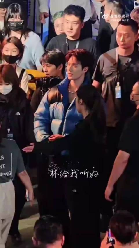 李昀锐北面品牌活动直拍!时尚感和运动感演绎的太好了品牌霸霸捡到宝了