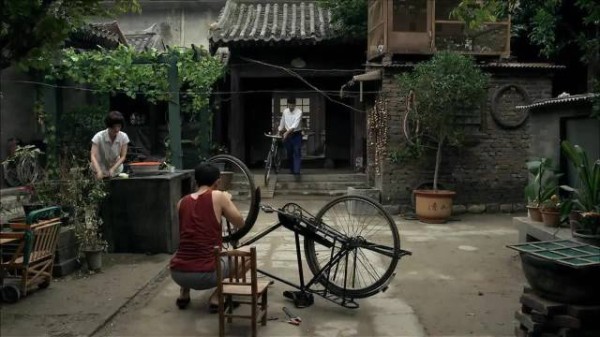 正阳门下:苏萌要参加知青聚会,还非要拉上春明一起,对方却提出这条件!