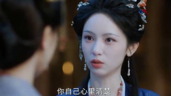 梅映华是不是还有帮凶 ，不然她没必要不承认！