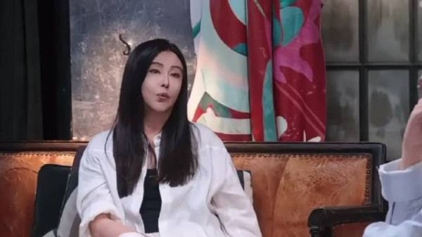 王祖贤称和齐秦分手后没再恋爱:还完了债,单身24年皈依佛门!