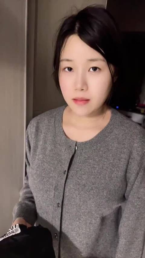 我就纳了闷了,你们怎么老是娶我喜欢的