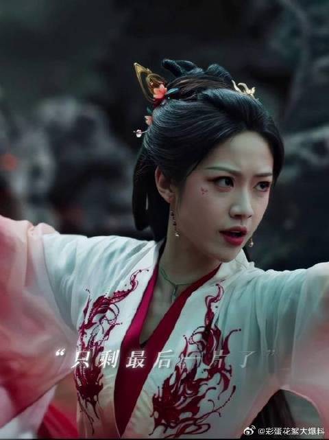 西山师祖略微出手，小小妖兽光速逃走