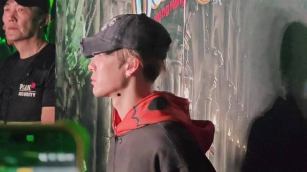 王嘉尔HK UTC活动饭拍释出,领舞全场