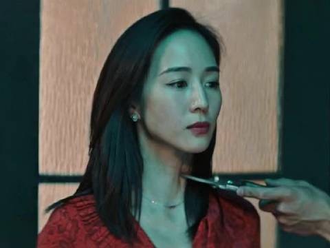 小男孩只想调皮捣蛋，没想到这下悲剧了 因为一个片段看了整部电影