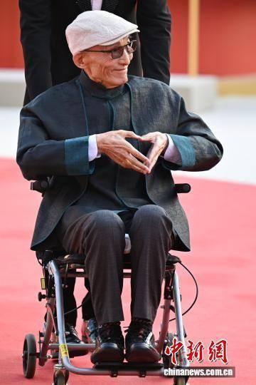 中国知名表演艺术家游本昌去世 享年93岁