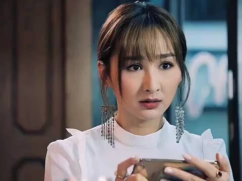 大佬给女孩留下联系方式