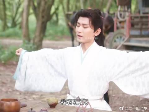这俩人能吵三天三夜