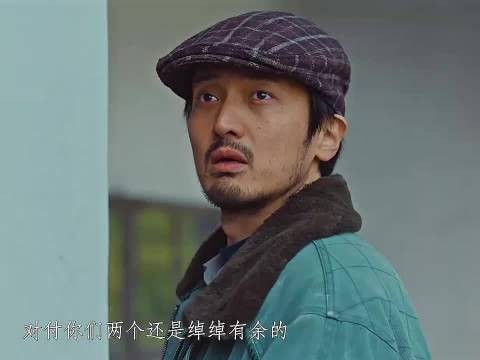 出门在外钱财不外露，否则后果很严重！