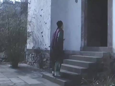 男人居然见到了死去多年的嫂子