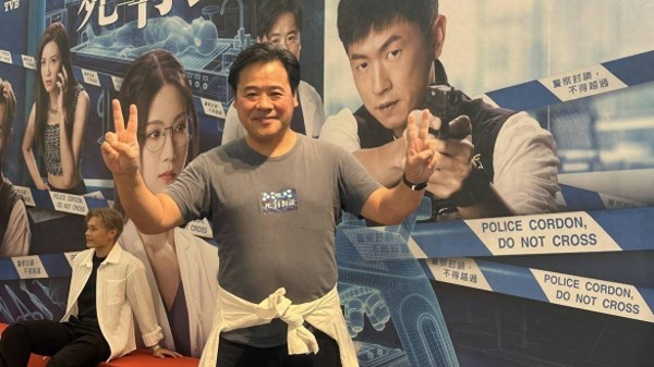 恭喜!TVB资深男星自曝当爷爷,独自将儿子养大,被力挺拿视帝
