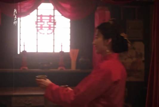他这是该有多心痛啊， 是自己害的她变成了这样