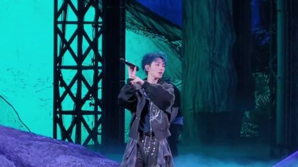 这几步后退旋转 天生属于舞台之人