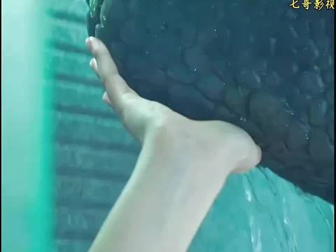 女人就是这样遇事就会叫