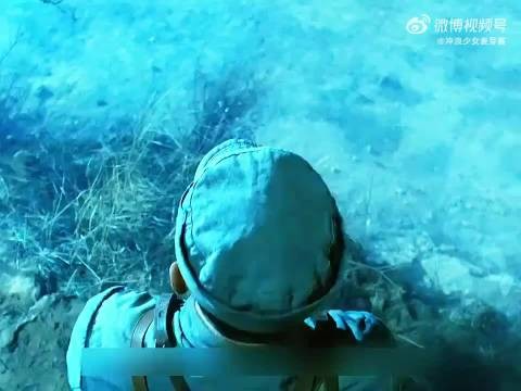 鬼子妄想偷袭八路根据地，不料却被尿液暴露了目标