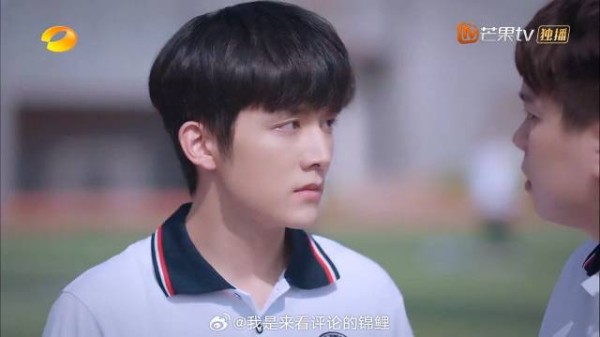 亲爸阴魂不散，试图插手儿子生活，儿子当场情绪爆发！