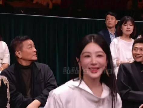 小雪刘星同框合体!我家有儿女了