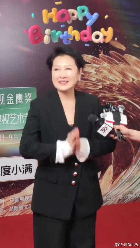 凯丽演过太多经典作品了,演技没得说,期待今晚最佳女主角揭晓!