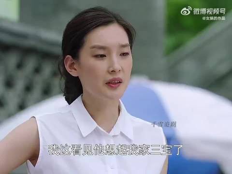 夫妻俩救助穷小伙，不料一年后被报恩方式惊呆