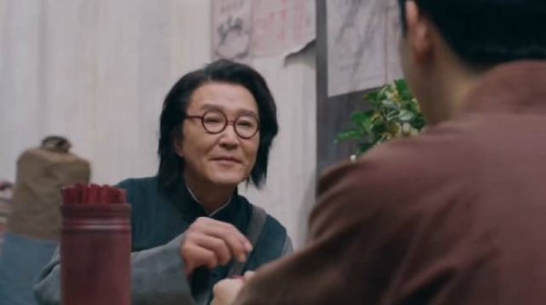 师傅仅从一些细节,就观察出算命者的来路! 我不是大师
