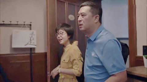 王胜男把自己打扮的风情万种,彻底看呆了林大为和妙妙!