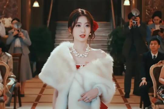 司令千金从小走丢受尽欺负，女主妈妈出场为女主撑腰这幕简直帅爆了！