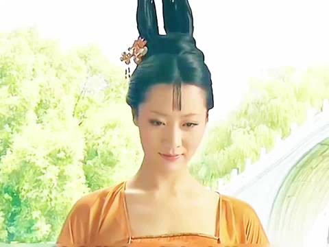 妃子为了保住清白之身,每次侍寝都会找人调包