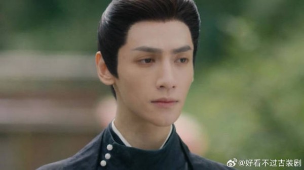 少女被帅哥绑住,两人发生误会,真相令人捧腹大笑