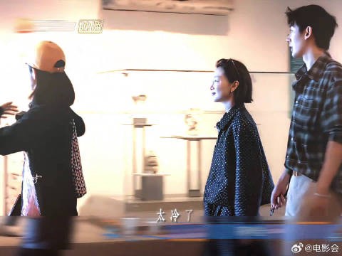 一边要操心全团行程，一边还要被队友记挂身体，邓为这趟旅程收获满满暖意