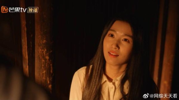 李佳主动跟图南打招呼 图南夸她说不出口，李佳一眼看穿！