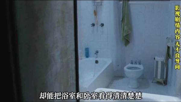 女子测试男友假装失踪反被困密室,钥匙遗忘门外成囚徒