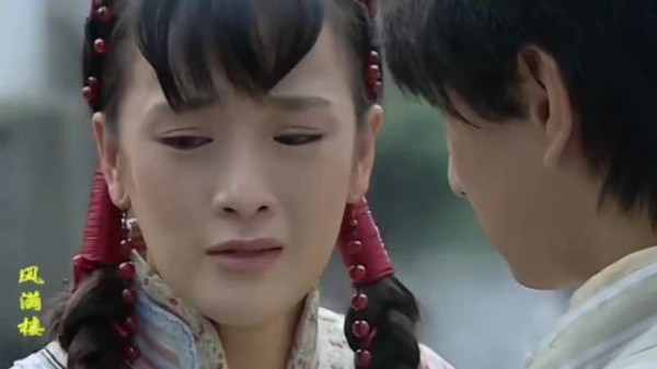 老太爷看上小丫鬟,却又把她指给孙子成亲!