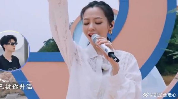 千万别让张靓颖清唱 随便一唱都是百万水平,直接封神!