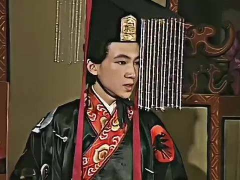 推恩令给刘备推成卖草鞋的了