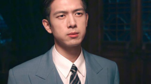 我不是大师 这种人最精了，防起情敌来比谁都狠， 我不是大师