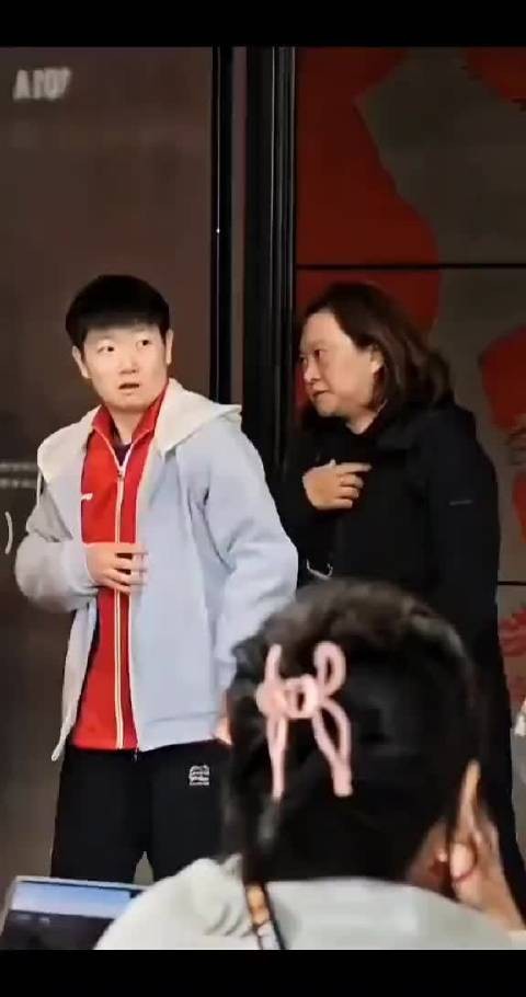 10.7日小莎赛后采访 原来昨晚还发烧？…