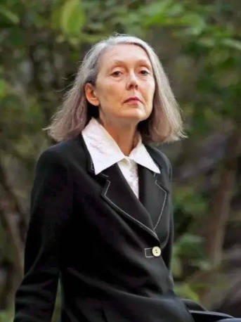 安妮·卡森如何上课?译者李骄阳:她是我最不“正经”的老师