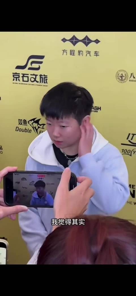 热爱不代表可以随心所欲，赛场之内，观赛礼仪应当放在第一位