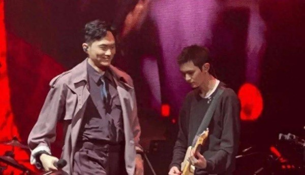 张智霖回应儿子学业争议,否认与袁咏仪矛盾,会尊重他的选择