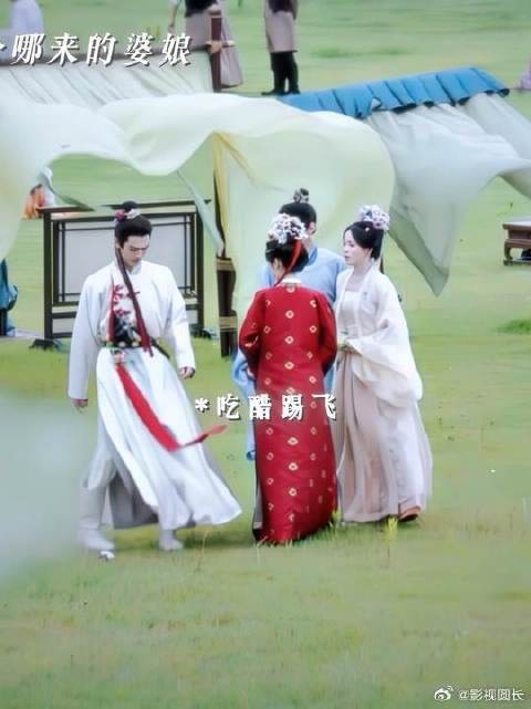 又争又抢的人先享受爱情！