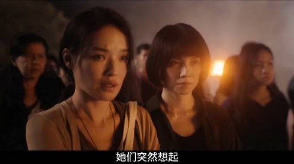 为了给死去的女儿报仇,两个妈妈做了一个疯狂的决定
