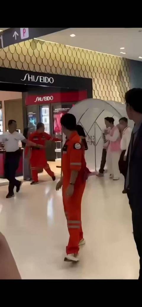 这是哪个国家的妖风千万别吹到中国——你是不是想说早就吹过来了!