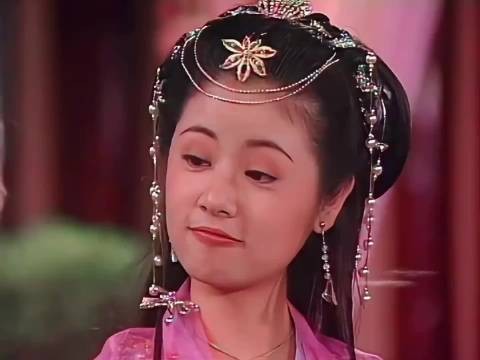 好多美女,印象里没看过这部诶